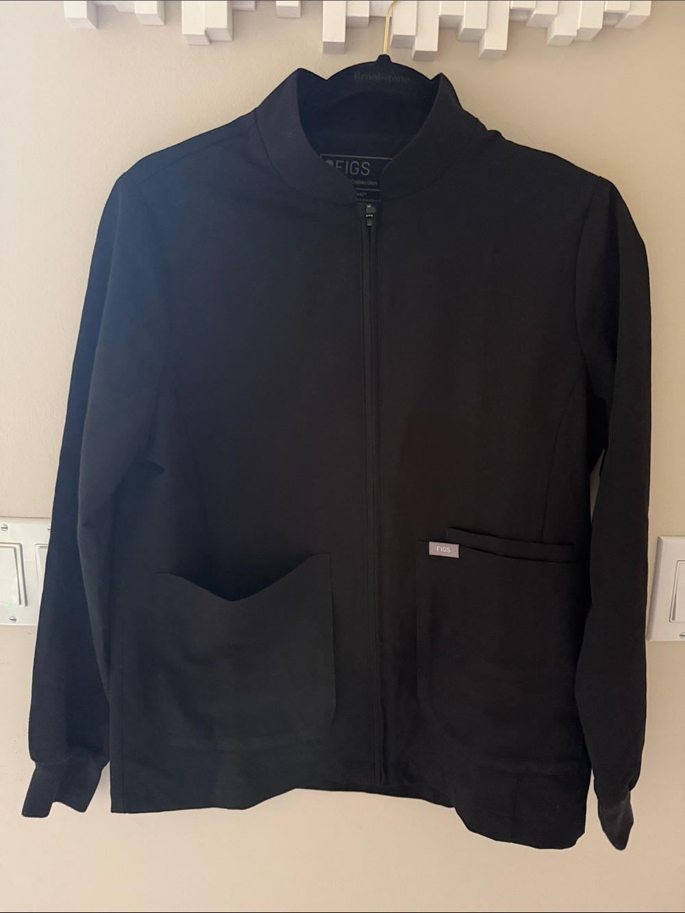FIGS Black Sebina Scrub Jacket Women's S